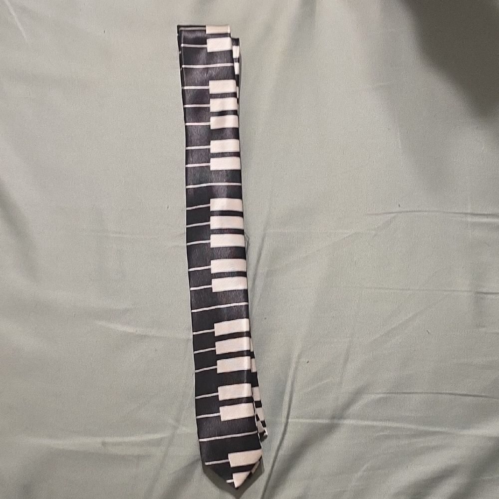 Piano Tie